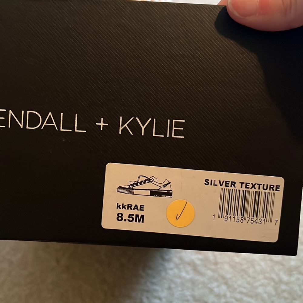 Kendall and Kylie platform velvet sneakers. Never worn with box. - Picture 4 of 4